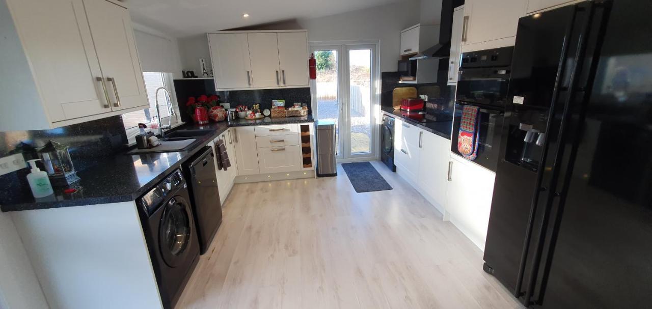 Spacious Well Equipped Chalet Bungalow Close To Nairn, Auldearn Buitenkant foto