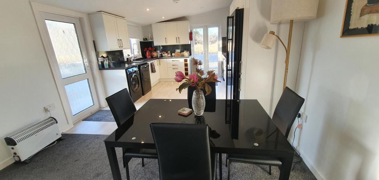 Spacious Well Equipped Chalet Bungalow Close To Nairn, Auldearn Buitenkant foto